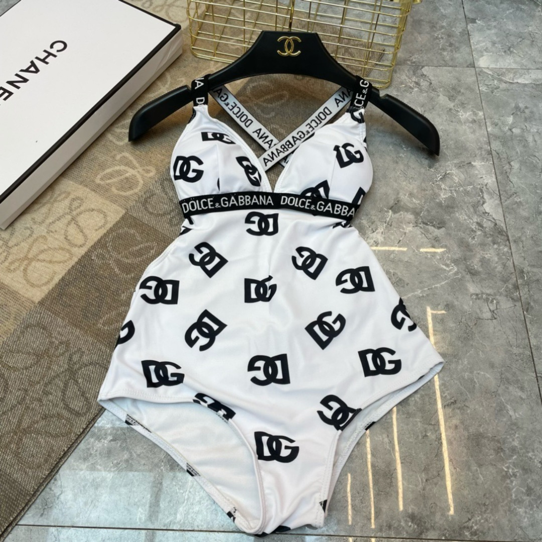 DG连体泳衣 性感女神🥰😍👙❤️😍🥰适合多种场景的游泳衣🏊‍♀️海边 游泳池 温泉 水上乐园 漂流都可以