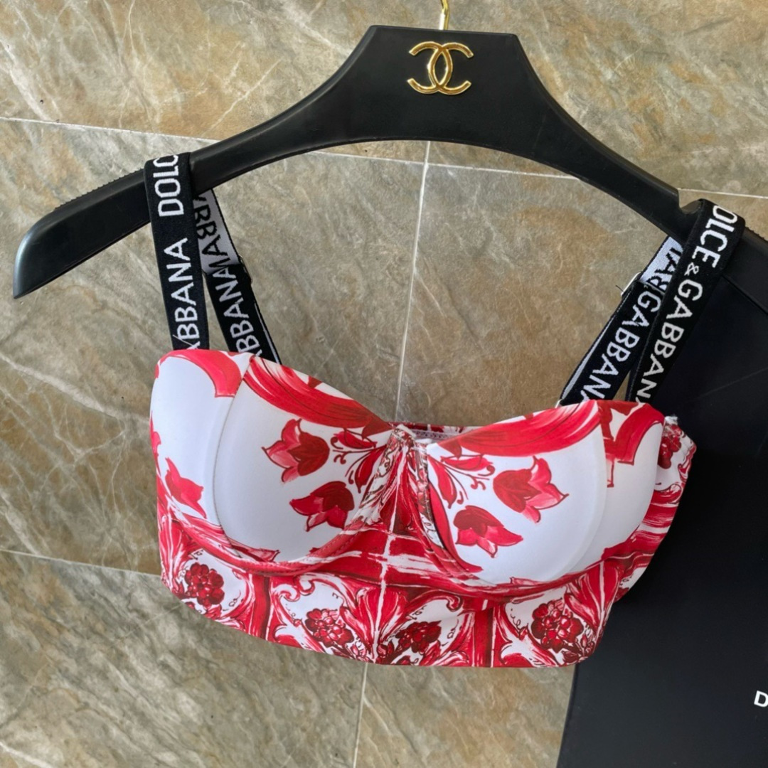 DG吊带钢托聚拢连体泳衣 性感女神🥰😍👙❤️😍🥰适合多种场景的游泳衣🏊♀️海边 游泳池 温泉 水上乐园 DG吊带钢托聚拢连体泳衣 性感女神🥰😍👙❤️😍🥰适合多种场景的游泳衣🏊♀️海边 游泳池 温泉 水上乐园