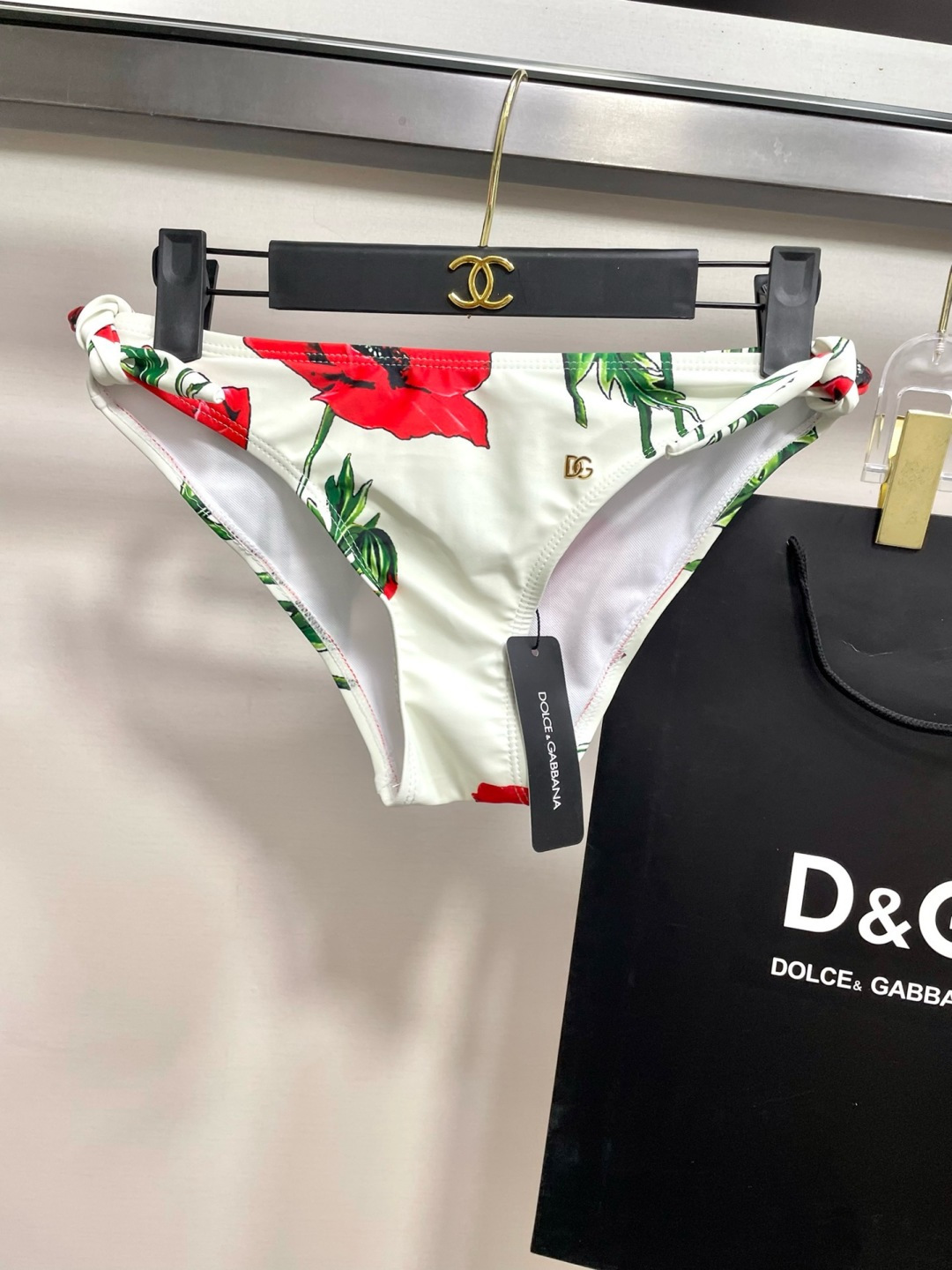 DG比基尼泳衣 性感女神🥰😍👙❤️😍🥰适合多种场景的游泳衣🏊‍♀️海边 游泳池 温泉 水上乐园 漂流都可