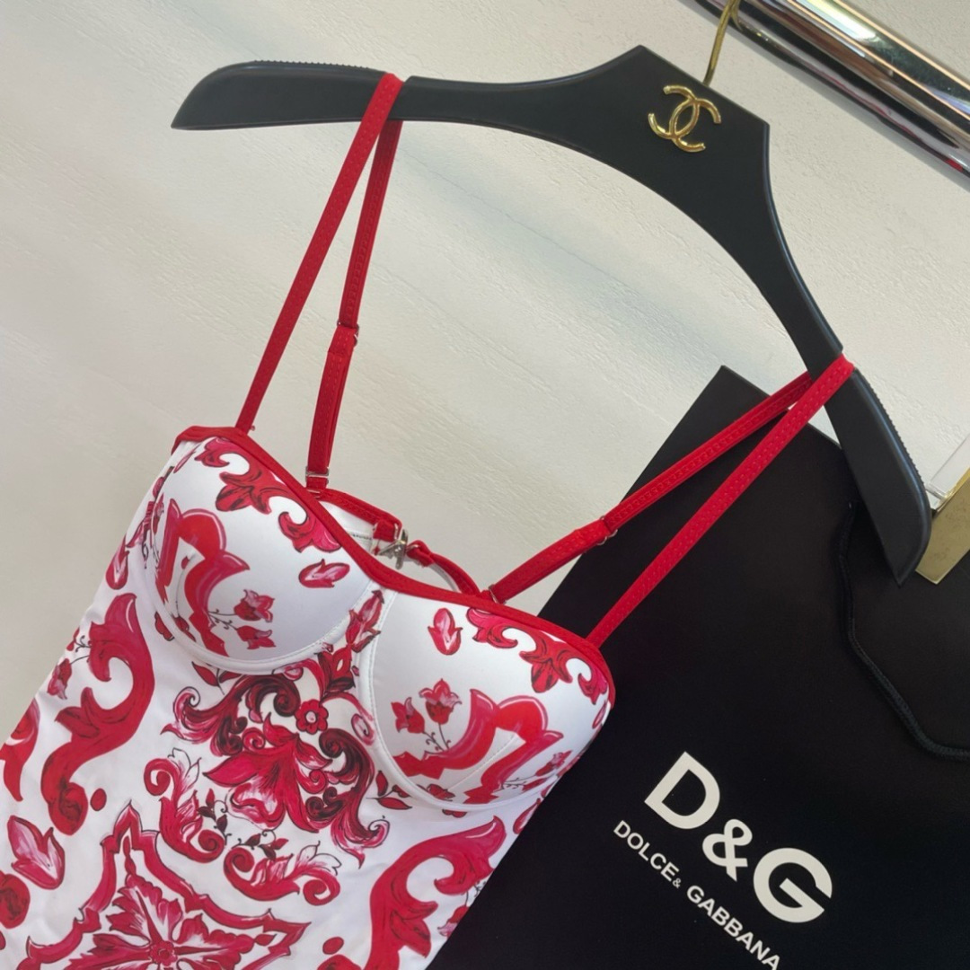 DG吊带钢托聚拢连体泳衣 性感女神🥰😍👙❤️😍🥰适合多种场景的游泳衣🏊♀️海边 游泳池 温泉 水上乐园 DG吊带钢托聚拢连体泳衣 性感女神🥰😍👙❤️😍🥰适合多种场景的游泳衣🏊♀️海边 游泳池 温泉 水上乐园