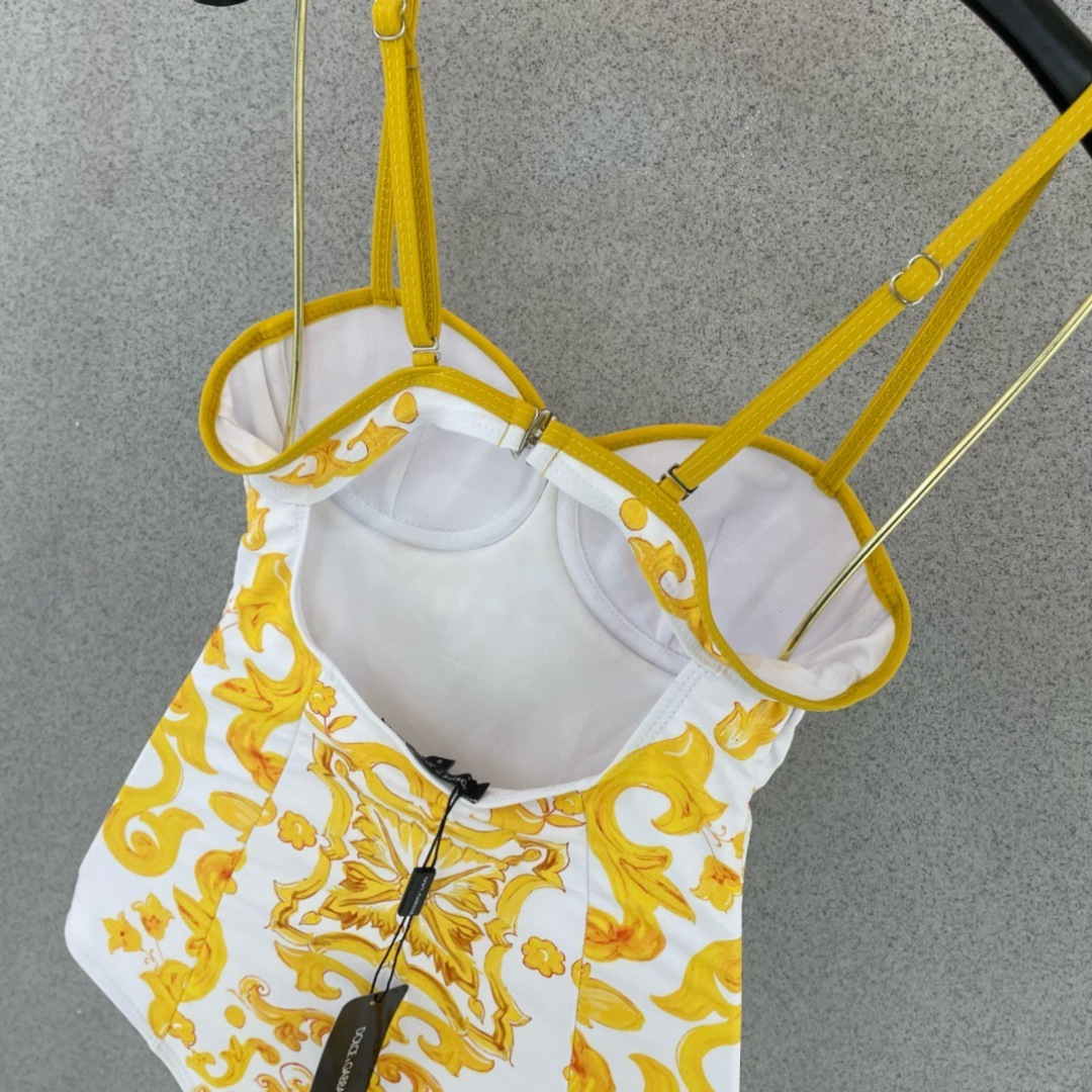 DG吊带钢托聚拢连体泳衣 性感女神🥰😍👙❤️😍🥰适合多种场景的游泳衣🏊♀️海边 游泳池 温泉 水上乐园 DG吊带钢托聚拢连体泳衣 性感女神🥰😍👙❤️😍🥰适合多种场景的游泳衣🏊♀️海边 游泳池 温泉 水上乐园