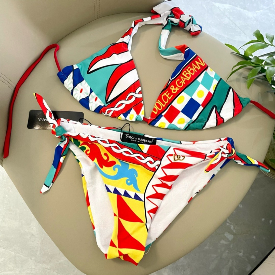 DG比基尼泳衣 性感女神🥰😍👙❤️😍🥰适合多种场景的游泳衣🏊‍♀️海边 游泳池 温泉 水上乐园 漂流都可