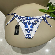 DG新款比基尼泳衣 时尚潮流款 😍🥰适合多种场景的游泳衣🏊♀️海边 游泳池 温泉 水上乐园 漂流都 DG新款比基尼泳衣 时尚潮流款 😍🥰适合多种场景的游泳衣🏊♀️海边 游泳池 温泉 水上乐园 漂流都