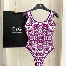 DG新款连体泳衣 时尚潮流款 😍🥰适合多种场景的游泳衣🏊♀️海边 游泳池 温泉 水上乐园 漂流都可 DG新款连体泳衣 时尚潮流款 😍🥰适合多种场景的游泳衣🏊♀️海边 游泳池 温泉 水上乐园 漂流都可