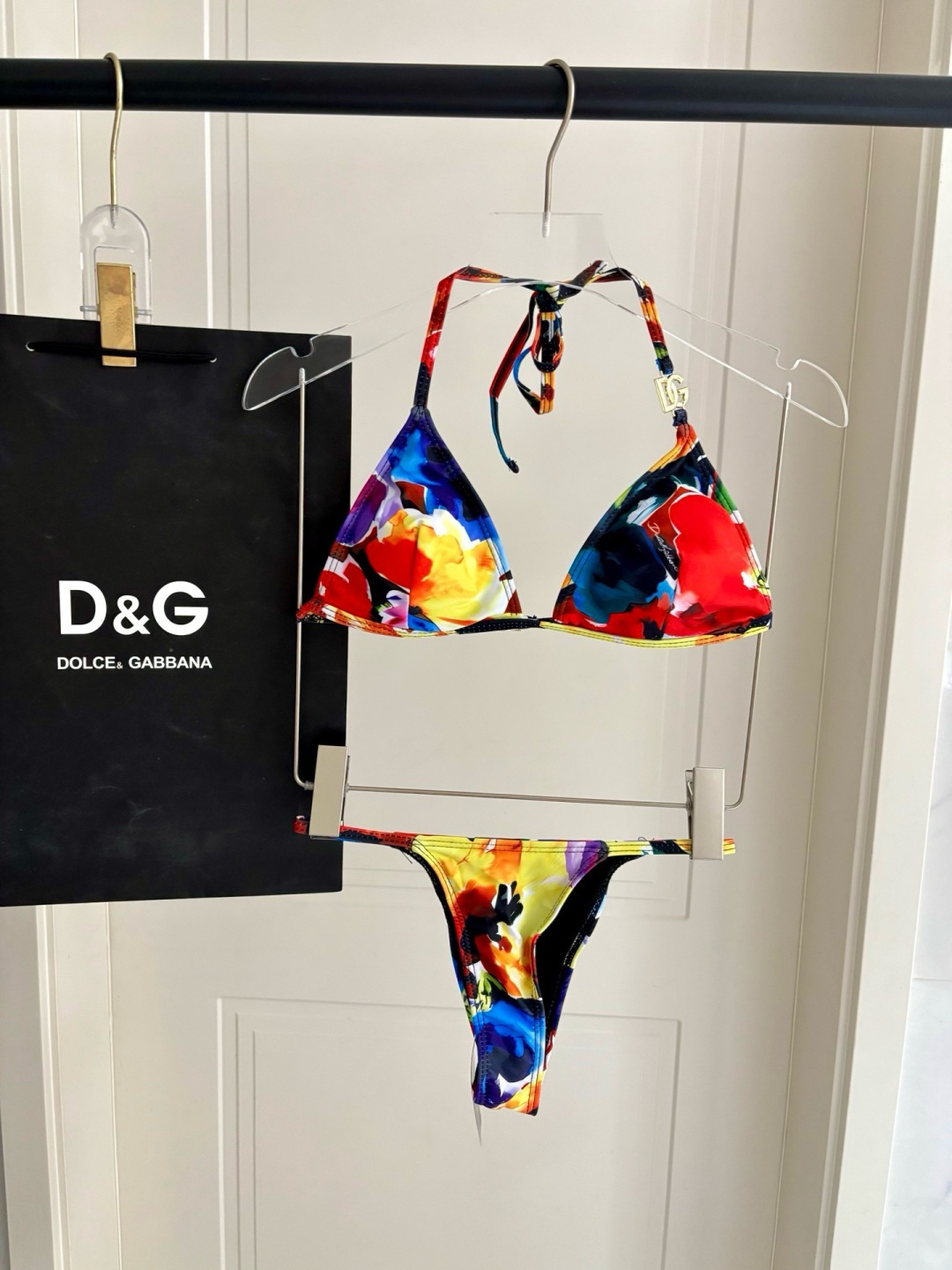 DG新款比基尼泳衣   时尚潮流款 😍🥰适合多种场景的游泳衣🏊‍♀️海边 游泳池 温泉 水上乐园 漂流都