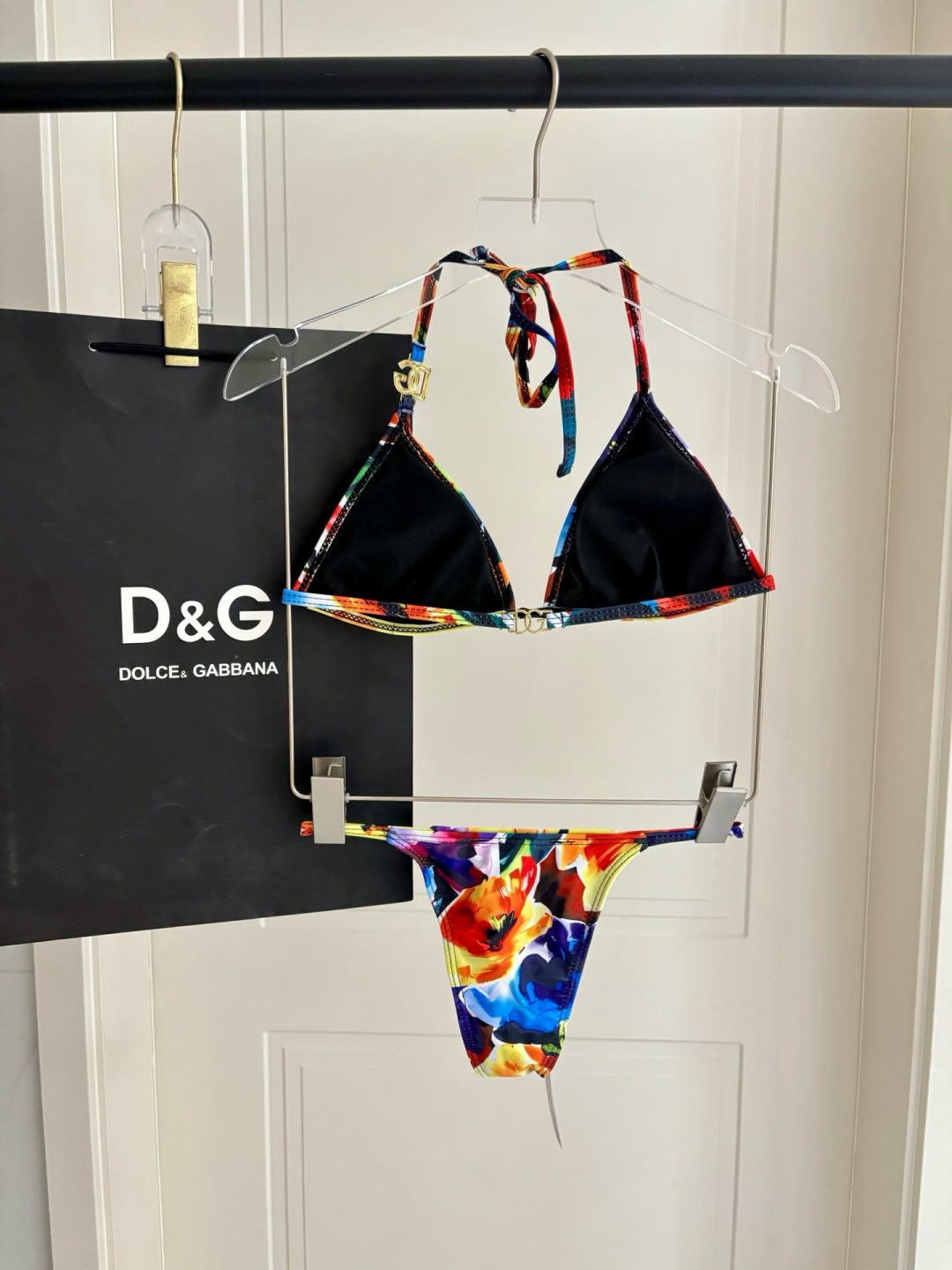 DG新款比基尼泳衣   时尚潮流款 😍🥰适合多种场景的游泳衣🏊‍♀️海边 游泳池 温泉 水上乐园 漂流都