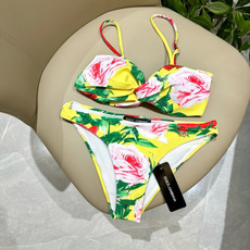 DG新款比基尼泳衣 时尚潮流款 😍🥰适合多种场景的游泳衣🏊♀️海边 游泳池 温泉 水上乐园 漂流都 DG新款比基尼泳衣 时尚潮流款 😍🥰适合多种场景的游泳衣🏊♀️海边 游泳池 温泉 水上乐园 漂流都