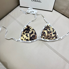 DG新款比基尼泳衣 时尚潮流款 😍🥰适合多种场景的游泳衣🏊♀️海边 游泳池 温泉 水上乐园 漂流都 DG新款比基尼泳衣 时尚潮流款 😍🥰适合多种场景的游泳衣🏊♀️海边 游泳池 温泉 水上乐园 漂流都