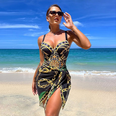 范思哲新款时尚潮流款 😍🥰适合多种场景的游泳衣🏊♀️海边 游泳池 温泉 水上乐园 漂流都可以😌内搭也完 范思哲新款时尚潮流款 😍🥰适合多种场景的游泳衣🏊♀️海边 游泳池 温泉 水上乐园 漂流都可以😌内搭也完