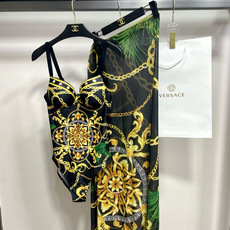 范思哲新款时尚潮流款 😍🥰适合多种场景的游泳衣🏊♀️海边 游泳池 温泉 水上乐园 漂流都可以😌内搭也完 范思哲新款时尚潮流款 😍🥰适合多种场景的游泳衣🏊♀️海边 游泳池 温泉 水上乐园 漂流都可以😌内搭也完