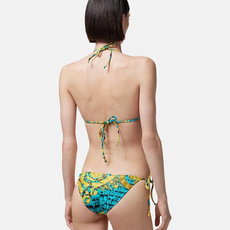 范思哲比基尼👙❤️😍🥰适合多种场景的游泳衣🏊♀️海边 游泳池 温泉 水上乐园 漂流都可以😌内搭外穿也完 范思哲比基尼👙❤️😍🥰适合多种场景的游泳衣🏊♀️海边 游泳池 温泉 水上乐园 漂流都可以😌内搭外穿也完