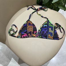 范思哲比基尼👙❤️😍🥰适合多种场景的游泳衣🏊♀️海边 游泳池 温泉 水上乐园 漂流都可以😌内搭外穿也完 范思哲比基尼👙❤️😍🥰适合多种场景的游泳衣🏊♀️海边 游泳池 温泉 水上乐园 漂流都可以😌内搭外穿也完