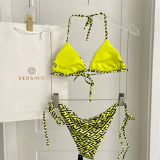 范思哲比基尼👙❤️😍🥰适合多种场景的游泳衣🏊♀️海边 游泳池 温泉 水上乐园 漂流都可以😌内搭外穿也完 范思哲比基尼👙❤️😍🥰适合多种场景的游泳衣🏊♀️海边 游泳池 温泉 水上乐园 漂流都可以😌内搭外穿也完