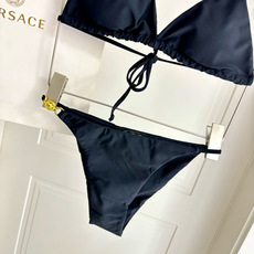 范思哲新款连体泳衣😍🥰适合多种场景的游泳衣🏊♀️海边 游泳池 温泉 水上乐园 漂流都可以😌内搭也完全可 范思哲新款连体泳衣😍🥰适合多种场景的游泳衣🏊♀️海边 游泳池 温泉 水上乐园 漂流都可以😌内搭也完全可