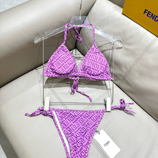 芬迪比基尼😍🥰适合多种场景的游泳衣🏊♀️海边 游泳池 温泉 水上乐园 漂流都可以😌内搭也完全可以 连体 芬迪比基尼😍🥰适合多种场景的游泳衣🏊♀️海边 游泳池 温泉 水上乐园 漂流都可以😌内搭也完全可以 连体