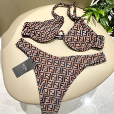 芬迪新款比基尼 带钢圈😍🥰适合多种场景的游泳衣🏊♀️海边 游泳池 温泉 水上乐园 漂流都可以😌内搭也完 芬迪新款比基尼 带钢圈😍🥰适合多种场景的游泳衣🏊♀️海边 游泳池 温泉 水上乐园 漂流都可以😌内搭也完