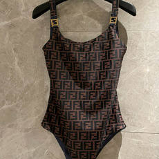 Fendi 芬迪连体😍🥰适合多种场景的游泳衣🏊♀️海边 游泳池 温泉 水上乐园 漂流都可以😌内搭也完全 Fendi 芬迪连体😍🥰适合多种场景的游泳衣🏊♀️海边 游泳池 温泉 水上乐园 漂流都可以😌内搭也完全