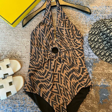 Fendi 芬迪连体😍🥰适合多种场景的游泳衣🏊♀️海边 游泳池 温泉 水上乐园 漂流都可以😌内搭也完全 Fendi 芬迪连体😍🥰适合多种场景的游泳衣🏊♀️海边 游泳池 温泉 水上乐园 漂流都可以😌内搭也完全