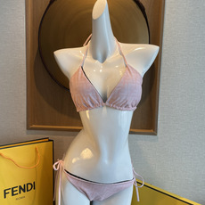 芬迪比基尼😍🥰适合多种场景的游泳衣🏊♀️海边 游泳池 温泉 水上乐园 漂流都可以😌内搭也完全可以 连体 芬迪比基尼😍🥰适合多种场景的游泳衣🏊♀️海边 游泳池 温泉 水上乐园 漂流都可以😌内搭也完全可以 连体