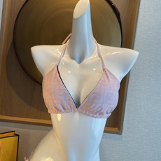 芬迪比基尼😍🥰适合多种场景的游泳衣🏊♀️海边 游泳池 温泉 水上乐园 漂流都可以😌内搭也完全可以 连体 芬迪比基尼😍🥰适合多种场景的游泳衣🏊♀️海边 游泳池 温泉 水上乐园 漂流都可以😌内搭也完全可以 连体