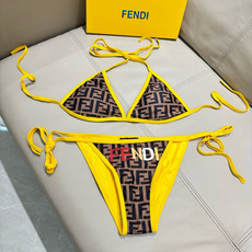 芬迪比基尼😍🥰适合多种场景的游泳衣🏊♀️海边 游泳池 温泉 水上乐园 漂流都可以😌内搭也完全可以 连体 芬迪比基尼😍🥰适合多种场景的游泳衣🏊♀️海边 游泳池 温泉 水上乐园 漂流都可以😌内搭也完全可以 连体