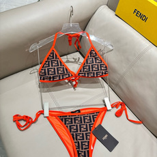 芬迪比基尼😍🥰适合多种场景的游泳衣🏊♀️海边 游泳池 温泉 水上乐园 漂流都可以😌内搭也完全可以 连体 芬迪比基尼😍🥰适合多种场景的游泳衣🏊♀️海边 游泳池 温泉 水上乐园 漂流都可以😌内搭也完全可以 连体