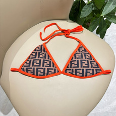 芬迪比基尼😍🥰适合多种场景的游泳衣🏊♀️海边 游泳池 温泉 水上乐园 漂流都可以😌内搭也完全可以 连体 芬迪比基尼😍🥰适合多种场景的游泳衣🏊♀️海边 游泳池 温泉 水上乐园 漂流都可以😌内搭也完全可以 连体