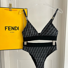 芬迪比基尼😍🥰适合多种场景的游泳衣🏊♀️海边 游泳池 温泉 水上乐园 漂流都可以😌内搭也完全可以 连体 芬迪比基尼😍🥰适合多种场景的游泳衣🏊♀️海边 游泳池 温泉 水上乐园 漂流都可以😌内搭也完全可以 连体