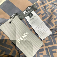 Fendi 芬迪连体😍🥰适合多种场景的游泳衣🏊♀️海边 游泳池 温泉 水上乐园 漂流都可以😌内搭也完全 Fendi 芬迪连体😍🥰适合多种场景的游泳衣🏊♀️海边 游泳池 温泉 水上乐园 漂流都可以😌内搭也完全