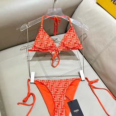 芬迪比基尼😍🥰适合多种场景的游泳衣🏊♀️海边 游泳池 温泉 水上乐园 漂流都可以😌内搭也完全可以 连体 芬迪比基尼😍🥰适合多种场景的游泳衣🏊♀️海边 游泳池 温泉 水上乐园 漂流都可以😌内搭也完全可以 连体