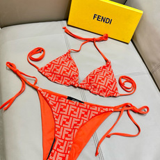 芬迪比基尼😍🥰适合多种场景的游泳衣🏊♀️海边 游泳池 温泉 水上乐园 漂流都可以😌内搭也完全可以 连体 芬迪比基尼😍🥰适合多种场景的游泳衣🏊♀️海边 游泳池 温泉 水上乐园 漂流都可以😌内搭也完全可以 连体