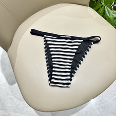 miumiu新款比基尼泳衣👙❤️😍🥰适合多种场景的游泳衣🏊♀️海边 游泳池 温泉 水上乐园 漂流都可以 miumiu新款比基尼泳衣👙❤️😍🥰适合多种场景的游泳衣🏊♀️海边 游泳池 温泉 水上乐园 漂流都可以