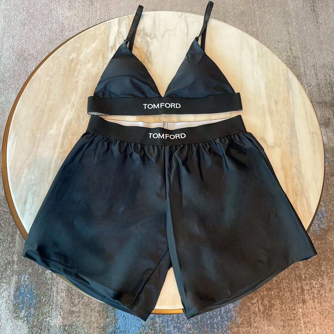 TOM FORD豹纹字母分体式泳衣 实物美翻了 小吊带设计➕短裤  码数：S M L Xl