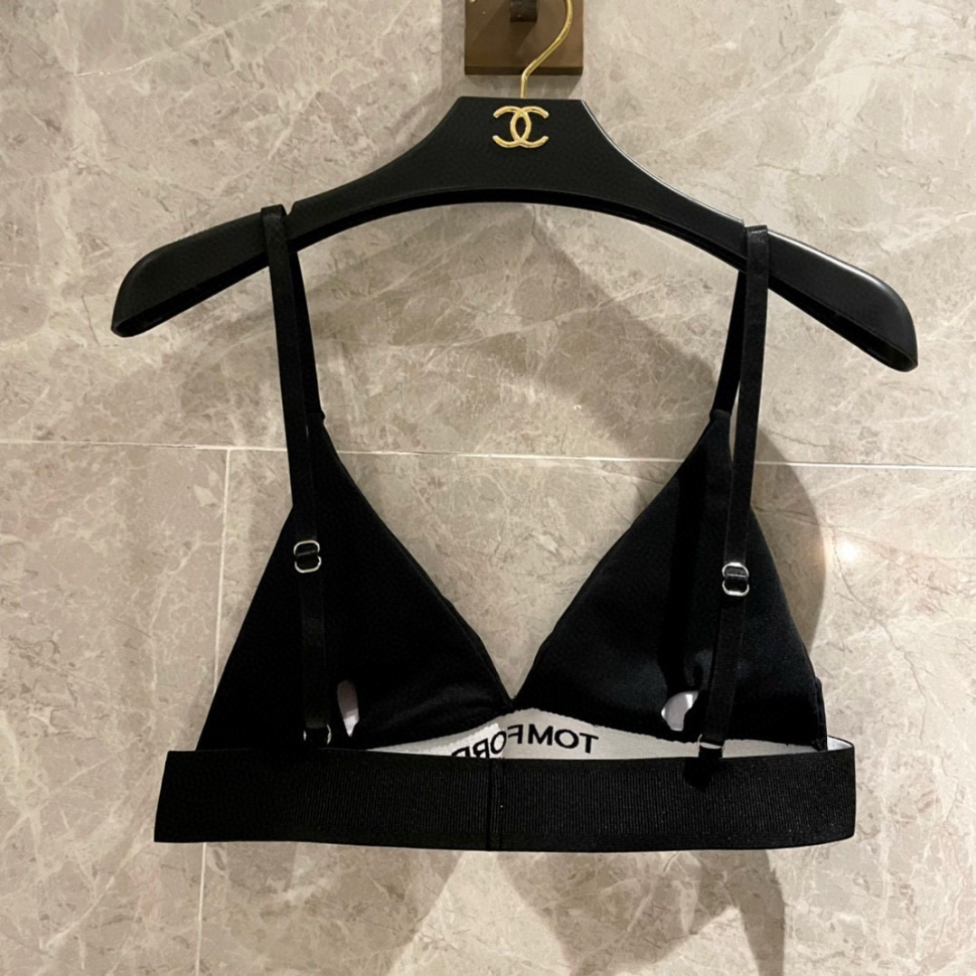 TOM FORD豹纹字母分体式泳衣 实物美翻了 小吊带设计➕短裤  码数：S M L Xl