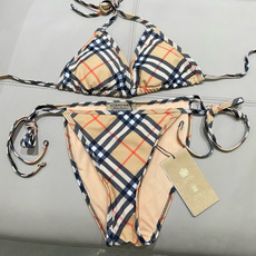巴宝莉新款比基尼泳衣 😍🥰适合多种场景的游泳衣🏊♀️海边 游泳池 温泉 水上乐园 漂流都可以😌内搭也 巴宝莉新款比基尼泳衣 😍🥰适合多种场景的游泳衣🏊♀️海边 游泳池 温泉 水上乐园 漂流都可以😌内搭也