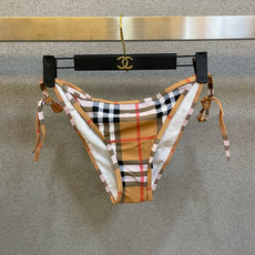 巴宝莉新款比基尼泳衣👙❤️😍🥰适合多种场景的游泳衣🏊♀️海边 游泳池 温泉 水上乐园 漂流都可以😌内搭 巴宝莉新款比基尼泳衣👙❤️😍🥰适合多种场景的游泳衣🏊♀️海边 游泳池 温泉 水上乐园 漂流都可以😌内搭