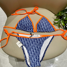迪奥比基尼😍🥰适合多种场景的游泳衣🏊♀️海边 游泳池 温泉 水上乐园 漂流都可以😌内搭也完全可以 连体 迪奥比基尼😍🥰适合多种场景的游泳衣🏊♀️海边 游泳池 温泉 水上乐园 漂流都可以😌内搭也完全可以 连体