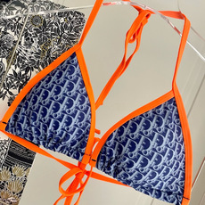 迪奥比基尼😍🥰适合多种场景的游泳衣🏊♀️海边 游泳池 温泉 水上乐园 漂流都可以😌内搭也完全可以 连体 迪奥比基尼😍🥰适合多种场景的游泳衣🏊♀️海边 游泳池 温泉 水上乐园 漂流都可以😌内搭也完全可以 连体