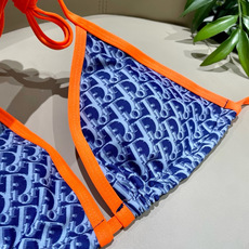 迪奥比基尼😍🥰适合多种场景的游泳衣🏊♀️海边 游泳池 温泉 水上乐园 漂流都可以😌内搭也完全可以 连体 迪奥比基尼😍🥰适合多种场景的游泳衣🏊♀️海边 游泳池 温泉 水上乐园 漂流都可以😌内搭也完全可以 连体