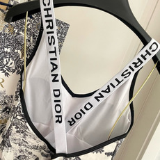 迪奥连体😍🥰适合多种场景的游泳衣🏊♀️海边 游泳池 温泉 水上乐园 漂流都可以😌内搭也完全可以 连体设 迪奥连体😍🥰适合多种场景的游泳衣🏊♀️海边 游泳池 温泉 水上乐园 漂流都可以😌内搭也完全可以 连体设