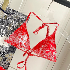 Dior迪奥新款分体式泳衣👙❤️😍🥰适合多种场景的游泳衣🏊♀️海边 游泳池 温泉 水上乐园 漂流都可以 Dior迪奥新款分体式泳衣👙❤️😍🥰适合多种场景的游泳衣🏊♀️海边 游泳池 温泉 水上乐园 漂流都可以
