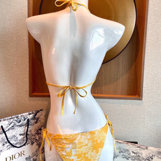Dior迪奥新款分体式泳衣👙❤️😍🥰适合多种场景的游泳衣🏊♀️海边 游泳池 温泉 水上乐园 漂流都可以 Dior迪奥新款分体式泳衣👙❤️😍🥰适合多种场景的游泳衣🏊♀️海边 游泳池 温泉 水上乐园 漂流都可以