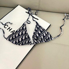迪奥分体😍🥰适合多种场景的游泳衣🏊♀️海边 游泳池 温泉 水上乐园 漂流都可以😌内搭也完全可以 连体设 迪奥分体😍🥰适合多种场景的游泳衣🏊♀️海边 游泳池 温泉 水上乐园 漂流都可以😌内搭也完全可以 连体设