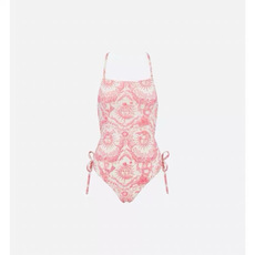 Dior迪奥新款连体式泳衣👙❤️😍🥰适合多种场景的游泳衣🏊♀️海边 游泳池 温泉 水上乐园 漂流都可以 Dior迪奥新款连体式泳衣👙❤️😍🥰适合多种场景的游泳衣🏊♀️海边 游泳池 温泉 水上乐园 漂流都可以