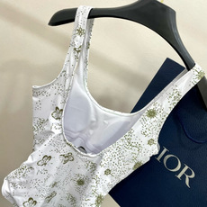 Dior迪奥新款连体式泳衣👙❤️😍🥰适合多种场景的游泳衣🏊♀️海边 游泳池 温泉 水上乐园 漂流都可以 Dior迪奥新款连体式泳衣👙❤️😍🥰适合多种场景的游泳衣🏊♀️海边 游泳池 温泉 水上乐园 漂流都可以