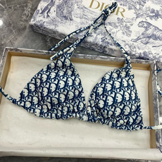迪奥分体😍🥰适合多种场景的游泳衣🏊♀️海边 游泳池 温泉 水上乐园 漂流都可以😌内搭也完全可以 连体设 迪奥分体😍🥰适合多种场景的游泳衣🏊♀️海边 游泳池 温泉 水上乐园 漂流都可以😌内搭也完全可以 连体设