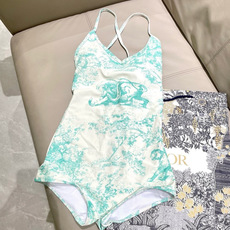 迪奥连体😍🥰适合多种场景的游泳衣🏊♀️海边 游泳池 温泉 水上乐园 漂流都可以😌内搭也完全可以 连体设 迪奥连体😍🥰适合多种场景的游泳衣🏊♀️海边 游泳池 温泉 水上乐园 漂流都可以😌内搭也完全可以 连体设