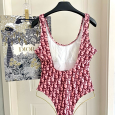 Dior新款连体泳衣适合多种场景的游泳衣🏊♀️海边 游泳池 温泉 水上乐园 漂流都可以😌内搭也完全可以 Dior新款连体泳衣适合多种场景的游泳衣🏊♀️海边 游泳池 温泉 水上乐园 漂流都可以😌内搭也完全可以