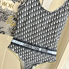 Dior新款连体泳衣适合多种场景的游泳衣🏊♀️海边 游泳池 温泉 水上乐园 漂流都可以😌内搭也完全可以 Dior新款连体泳衣适合多种场景的游泳衣🏊♀️海边 游泳池 温泉 水上乐园 漂流都可以😌内搭也完全可以