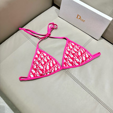 迪奥分体😍🥰适合多种场景的游泳衣🏊♀️海边 游泳池 温泉 水上乐园 漂流都可以😌内搭也完全可以 连体设 迪奥分体😍🥰适合多种场景的游泳衣🏊♀️海边 游泳池 温泉 水上乐园 漂流都可以😌内搭也完全可以 连体设